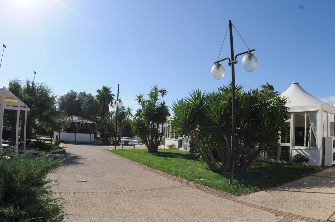 Hotel Masseria Marziale Brindisi Exteriör bild