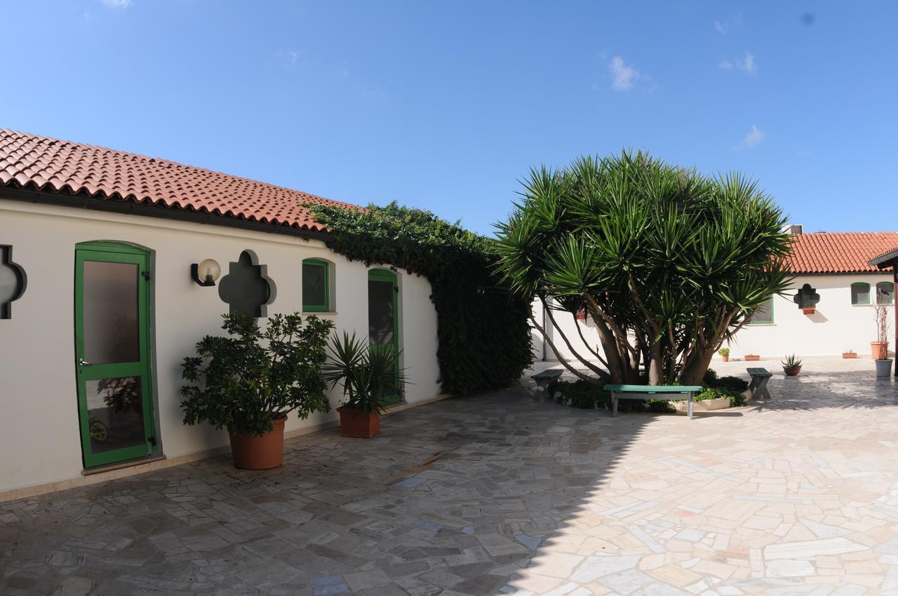 Hotel Masseria Marziale Brindisi Exteriör bild