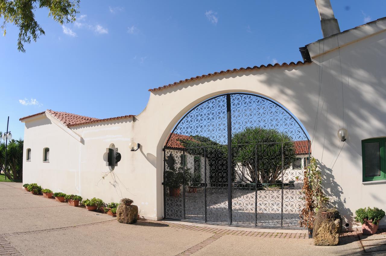 Hotel Masseria Marziale Brindisi Exteriör bild
